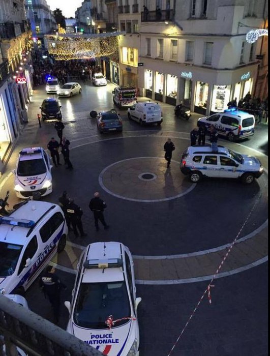 Новый захват заложников во Франции  в ювелирном магазине на юге страны