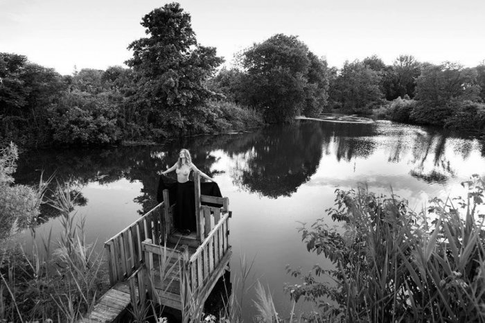 Девушки бывают разные