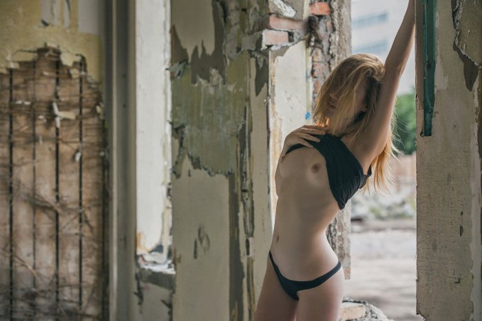 Девушки бывают разные