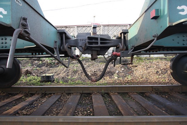 Я работаю на огромном пункте приёма металла Я работаю на огромном пункте приёма металла