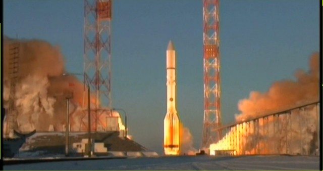  Роскосмос пуляет ракету