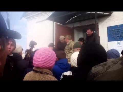 Запорожье, дискуссия на пороге военкомата