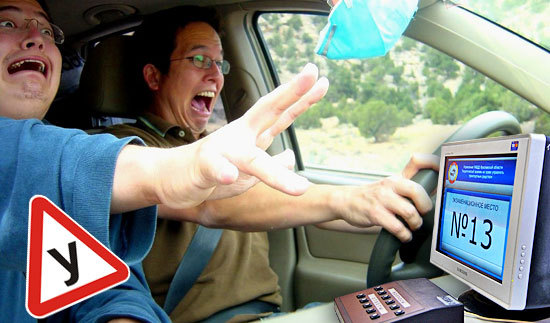 В Красноярске из 100 лишенных прав водителей только 40% прошли проверку на знание ПДД