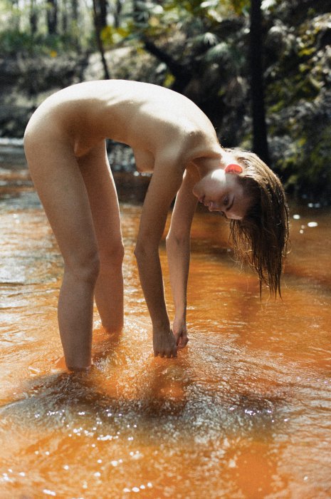 Девушки бывают разные