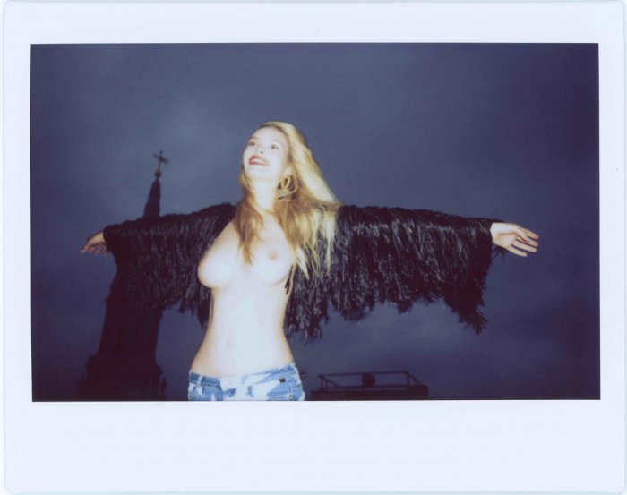 Девушки бывают разные