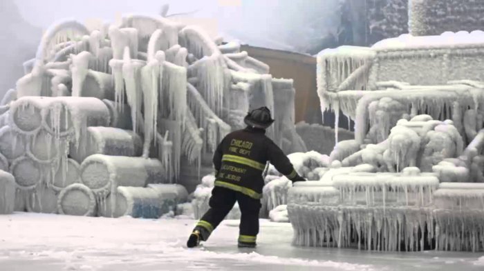 В США из-за сильных морозов погибли 30 человек