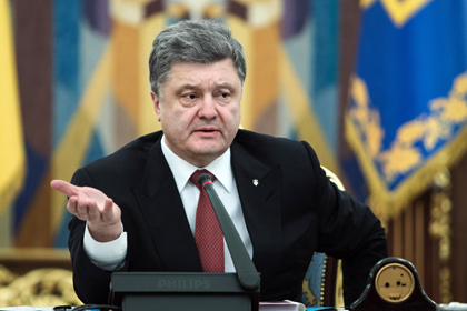 Порошенко наградил Немцова орденом Свободы Порошенко наградил Немцова орденом Свободы