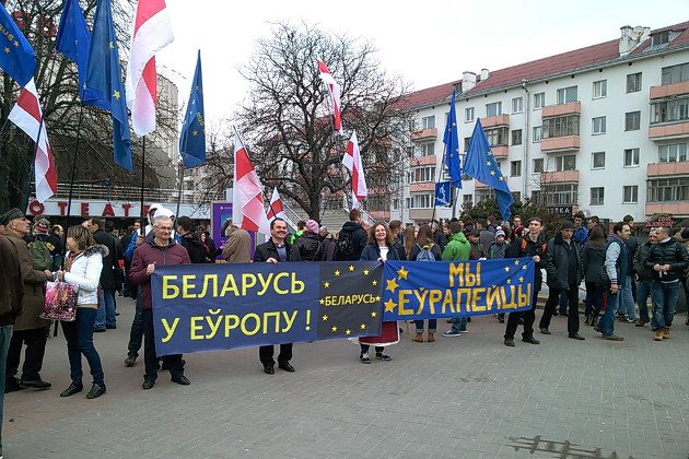 Вирус майдана в Минске: «Что за бульба без укропа?»