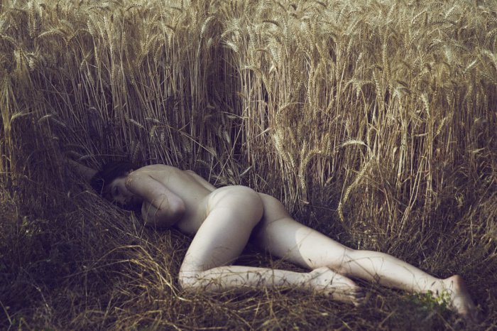 Девушки бывают разные