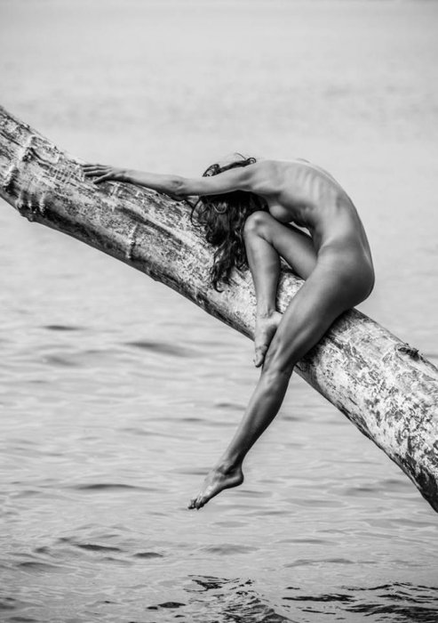 Девушки бывают разные