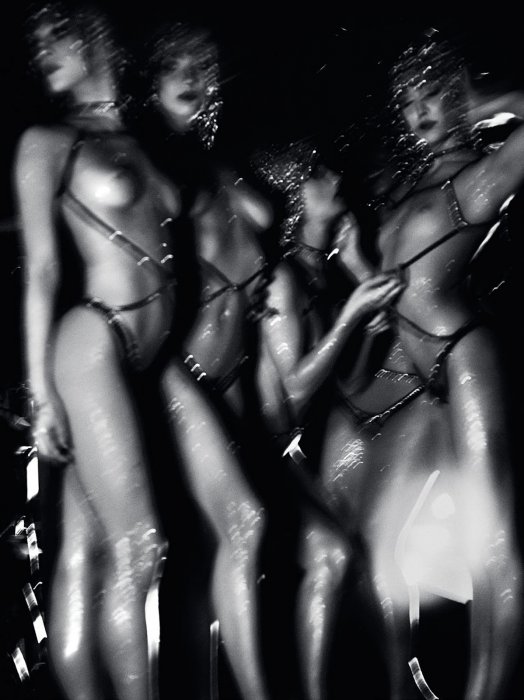 Девушки бывают разные