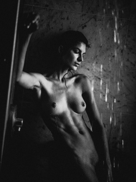 Девушки бывают разные