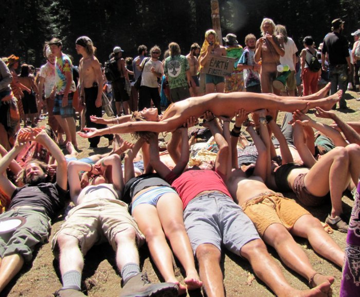 Девушки бывают разные