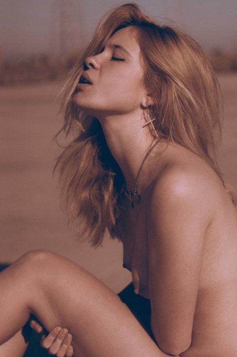 Девушки бывают разные