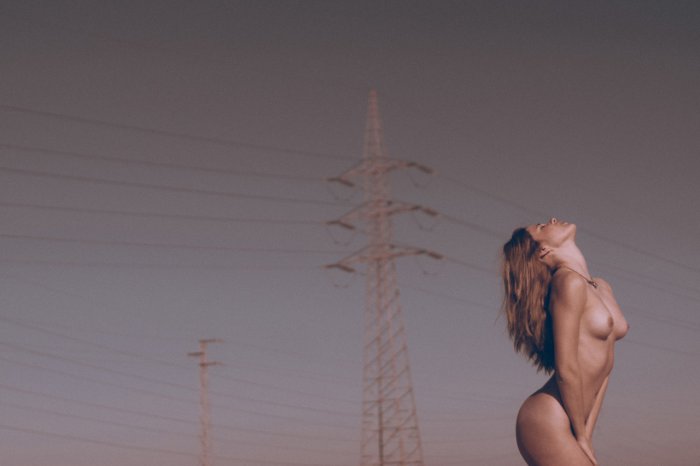 Девушки бывают разные