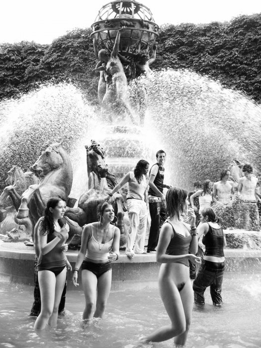 Девушки бывают разные