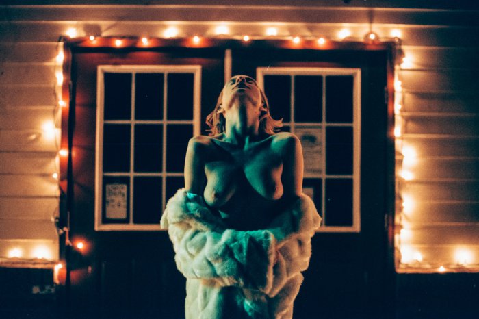 Девушки бывают разные