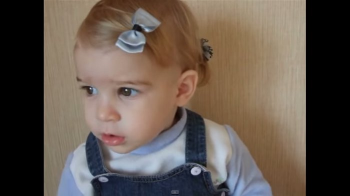 Девочка распевалась