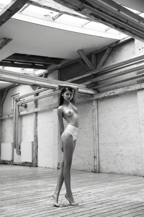 Девушки бывают разные