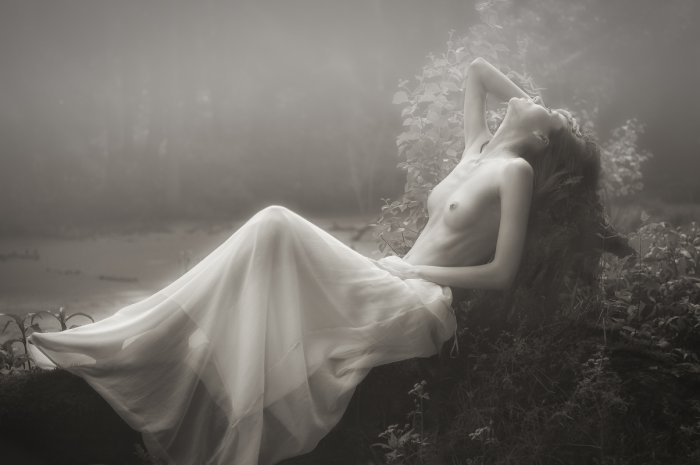 Девушки бывают разные