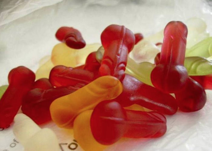 Уникальная почтовая услуга для врагов