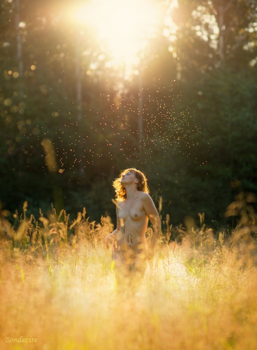 Девушки бывают разные