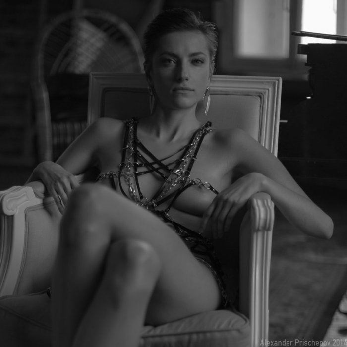 Девушки бывают разные