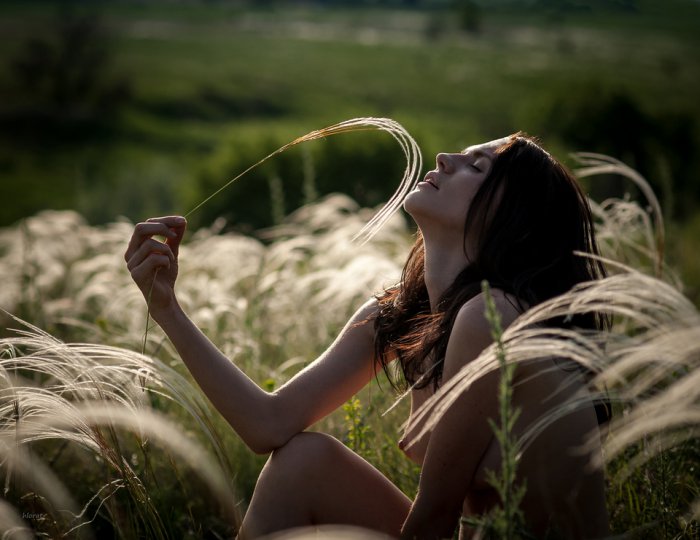 Девушки бывают разные