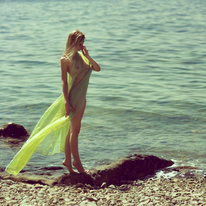 Девушки бывают разные