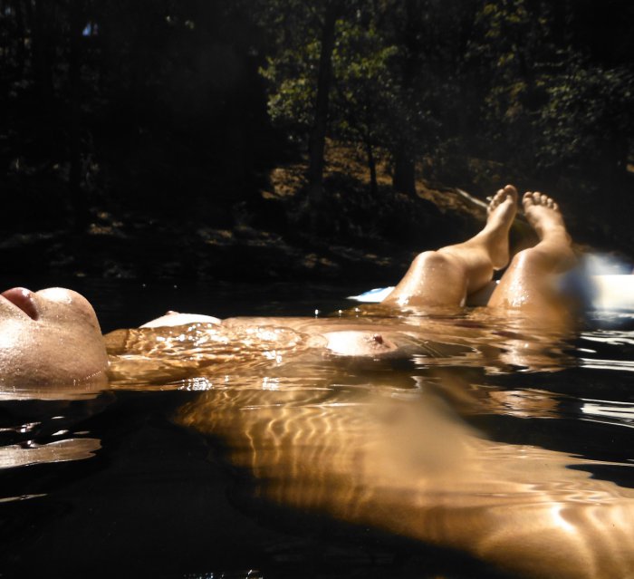 Девушки бывают разные