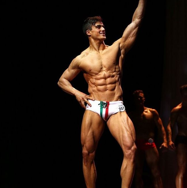 Студенткам будет очень тяжело у него учиться