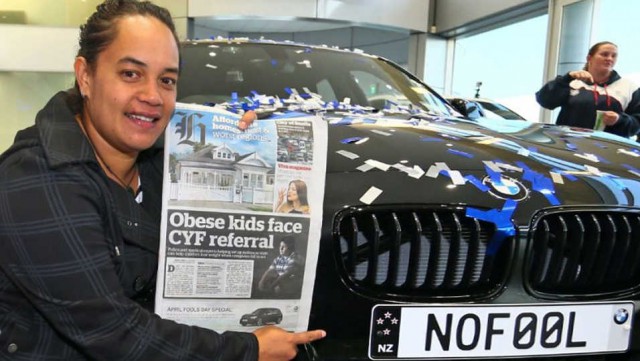 Дилер BMW подарил машину за веру в первоапрельскую шутку