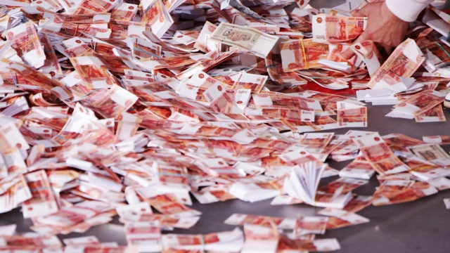 Неизвестный красноярец выиграл 17 миллионов рублей