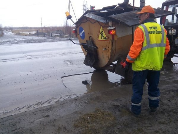 Ямочный ремонт дорог монтажной пеной