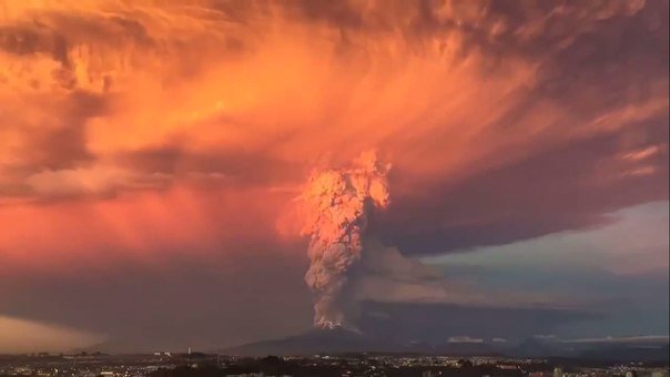 Взрыв вулкана Кальбуко в Чили