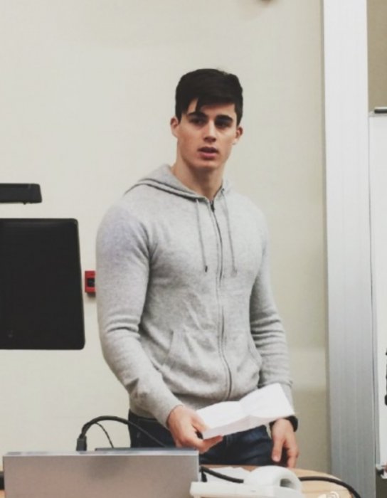 Студенткам будет очень тяжело у него учиться