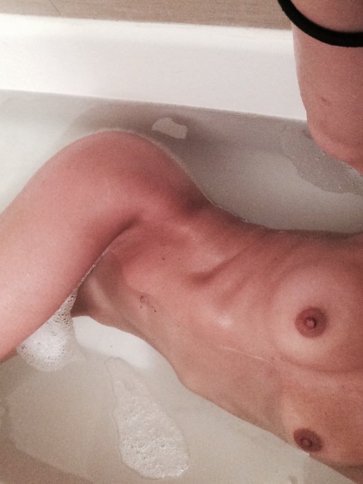 Девушки бывают разные