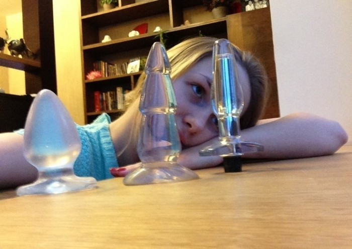 Девушки бывают разные