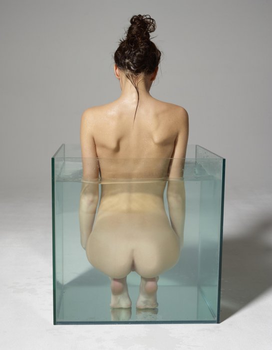 Девушки бывают разные