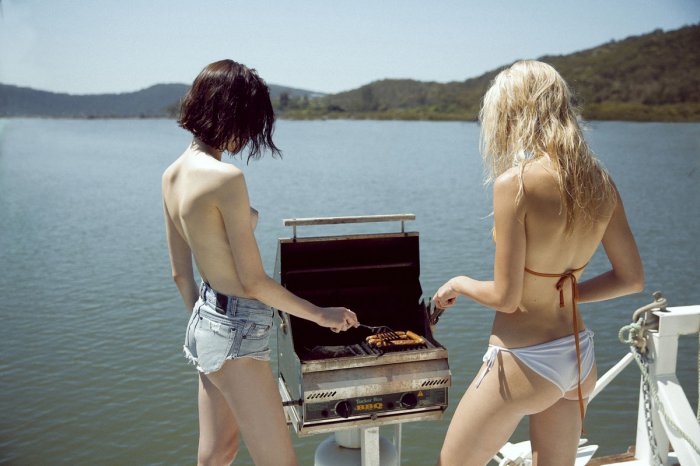 Девушки бывают разные