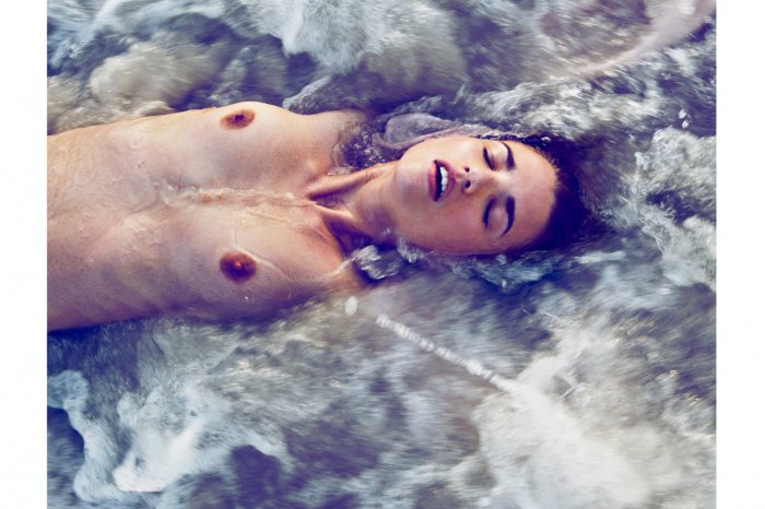 Девушки бывают разные