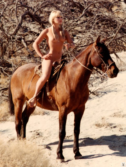 Девушки бывают разные