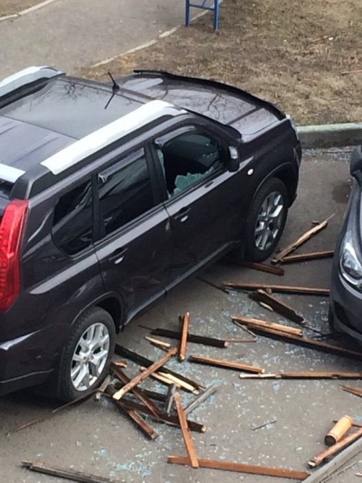 В Красноярском крае продолжается сильный ветер