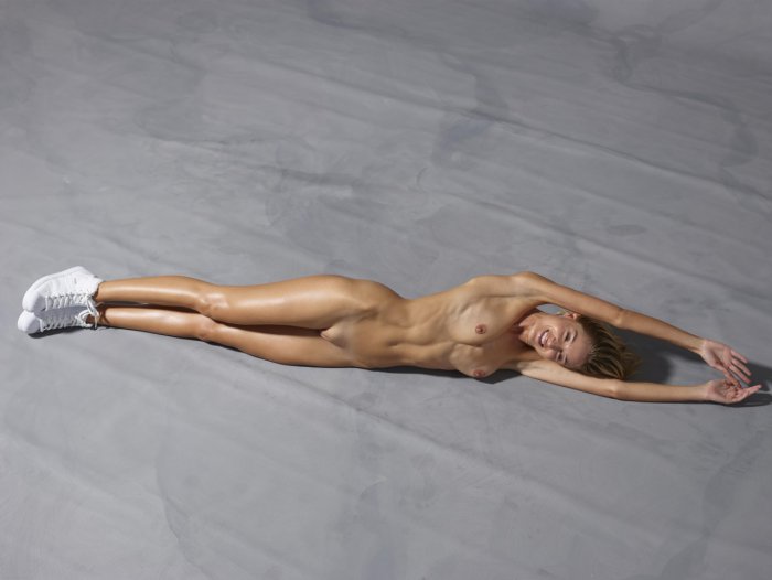 Девушки бывают разные