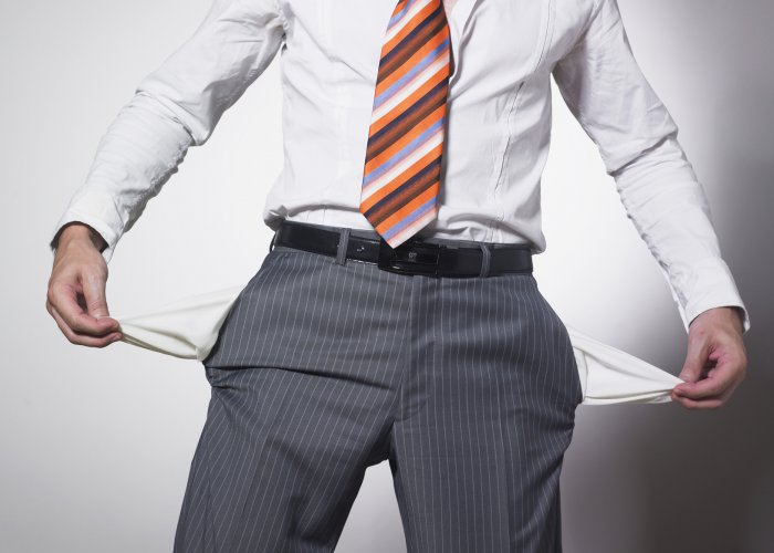 В России начались массовые социальные дефолты