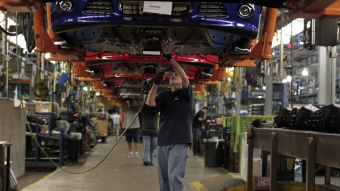 Низкая цена на нефть наносит удар