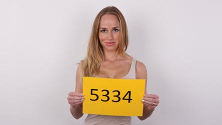 В порно попала - работу потеряла!