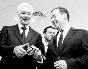 Медведеву продемонстрировали прибор для сна