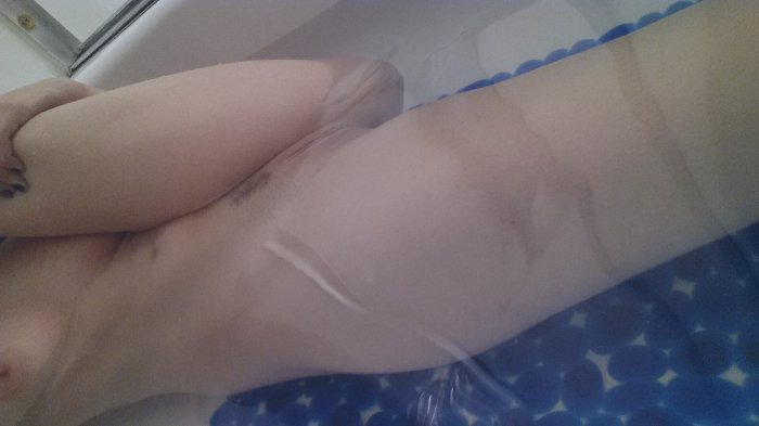 Девушки бывают разные