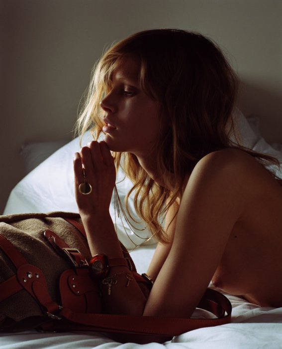 Девушки бывают разные